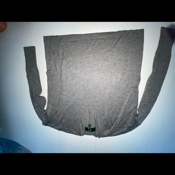 Cashmere CWONDER Vneck sweater NEW - Picture 3 of 3